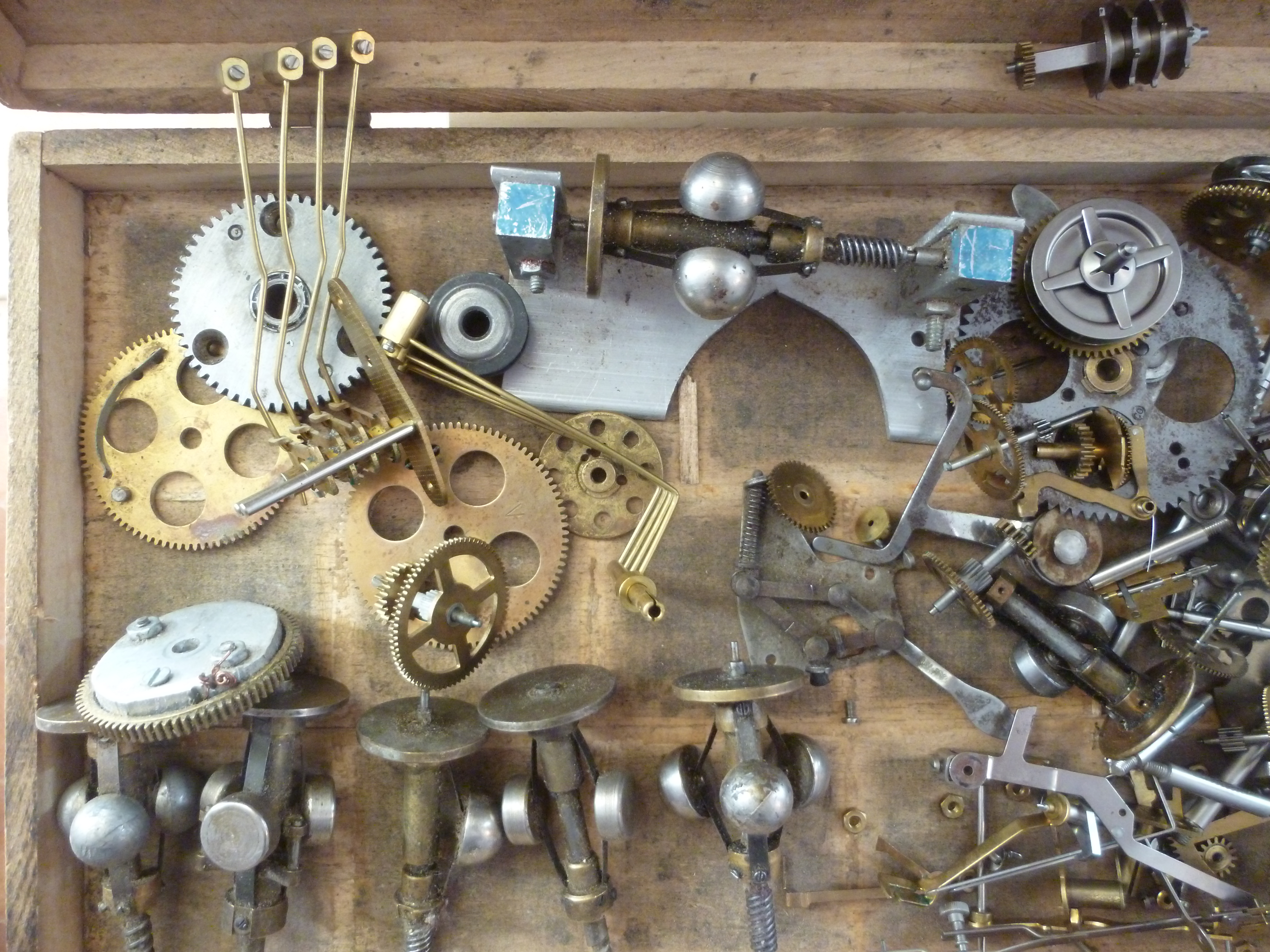 clockwork automaton